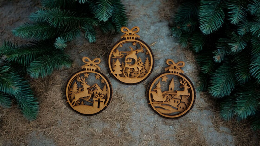 Rustikale Weihnahtsanhänger aus Holz -3er set