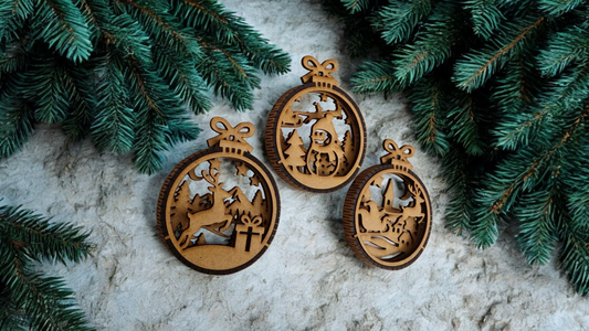 Rustikale Weihnahtsanhänger aus Holz -3er set